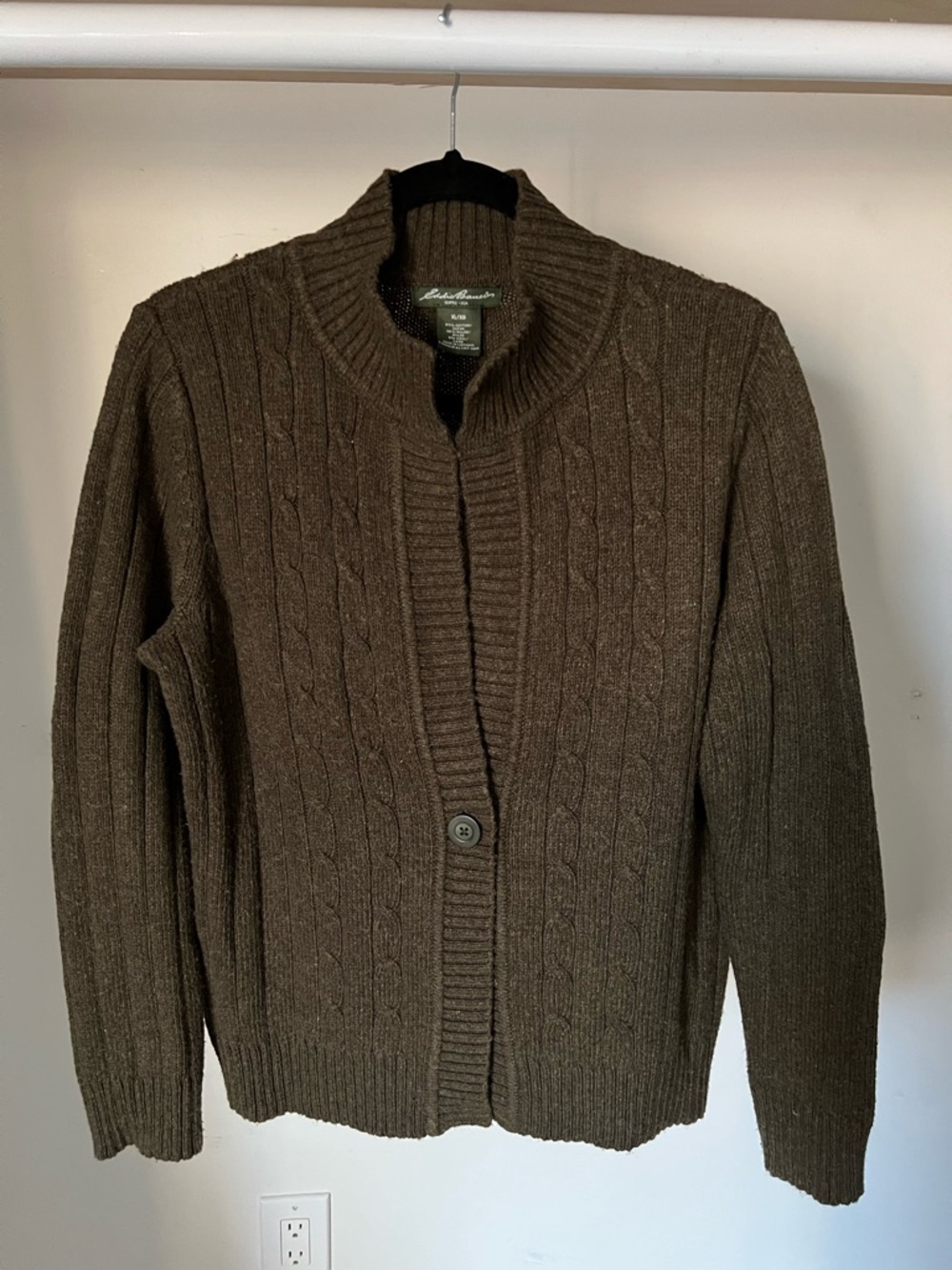 Eddie Bauer women military green Cable-Knit Button Cardigan Sweater